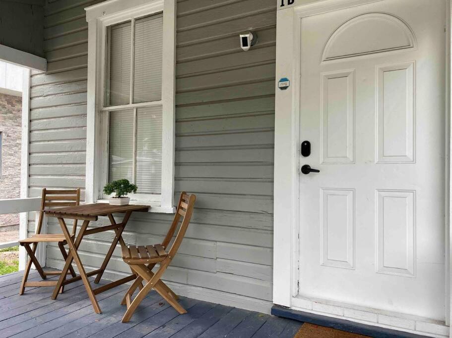 Cozy Studio Bungalow Steps To Armature Works Tampa Exterior photo